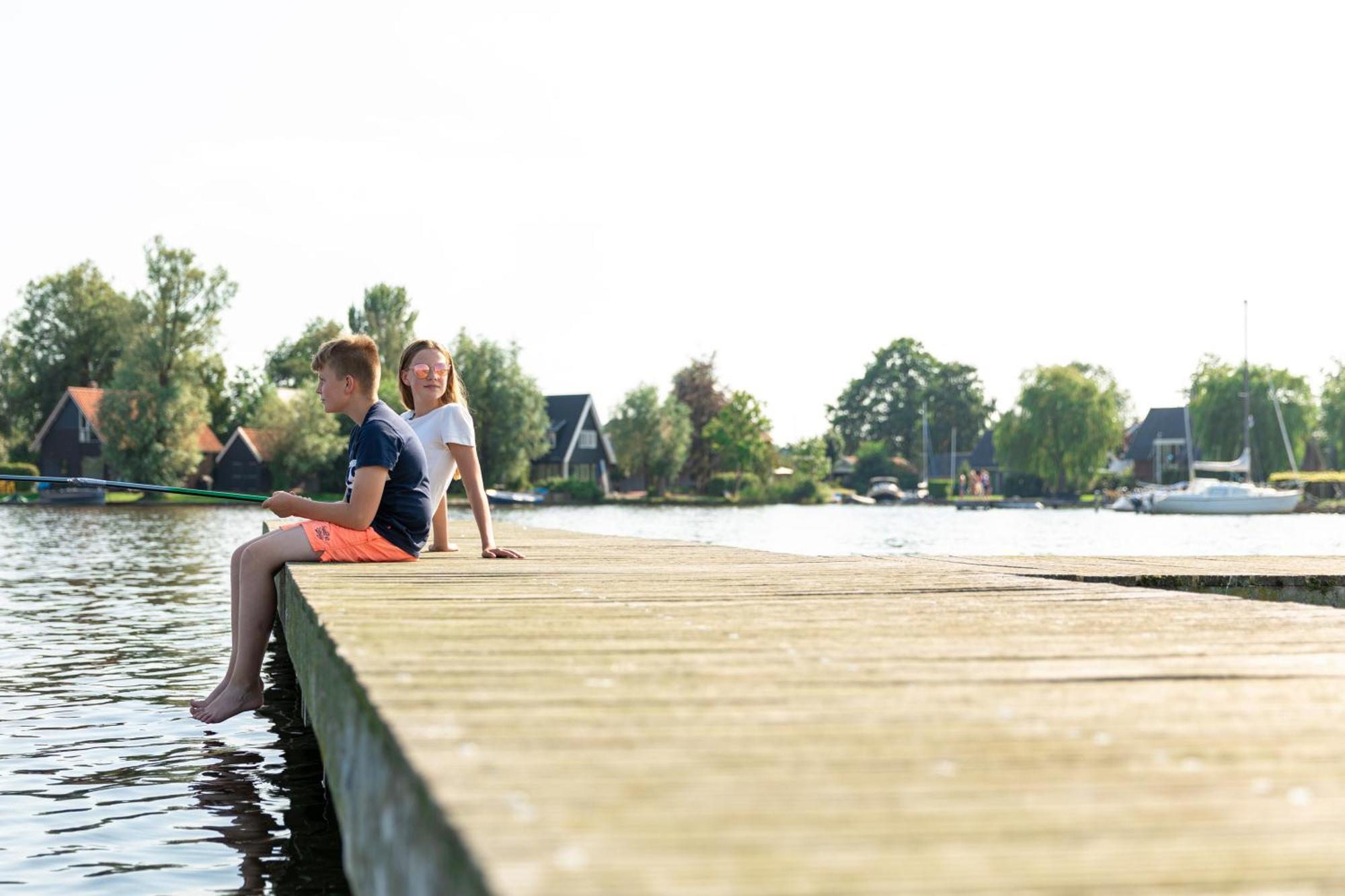 Waterpark Oan 'E Poel Bij Sneekermeer Terherne Buitenkant foto